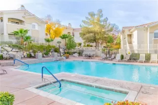 Photo #2: 2545897 Listing
