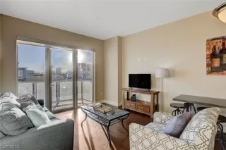 Photo #3: 2545914 Listing