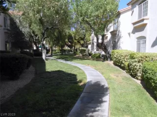 Photo #1: 2545996 Listing 