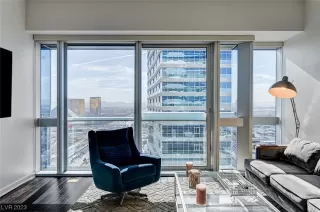 Photo #2: 2546025 Listing 