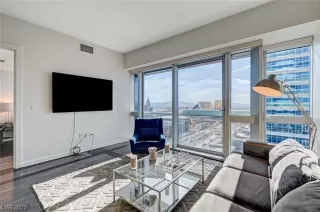 Photo #4: 2546025 Listing 