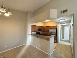 Photo #4: 2546056 Listing 