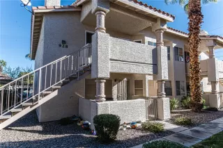 Photo #1: 2546061 Listing