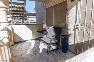 Photo #3: 2546061 Listing