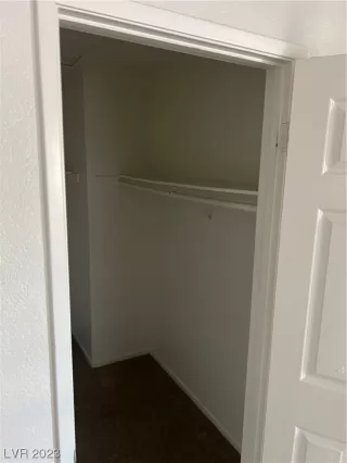 Photo #5: 2546066 Listing 