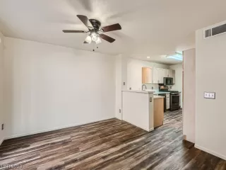Photo #6: 2546080 Listing