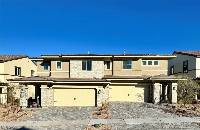 MLS: 2546086 Condo For Sale