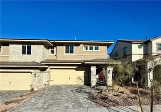 Photo #1: 2546086 Listing 