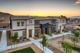 Photo #2: 2546087 Listing