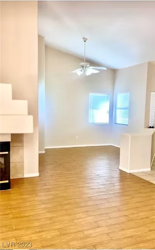 Photo #2: 2546098 Listing 