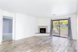 Photo #2: 2546112 Listing