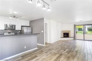 Photo #6: 2546112 Listing