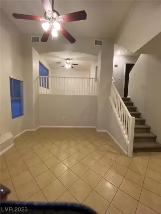 Photo #5: 2546151 Listing 