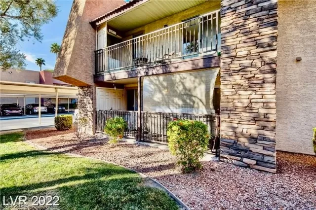 MLS: 2546152 Condo For Sale