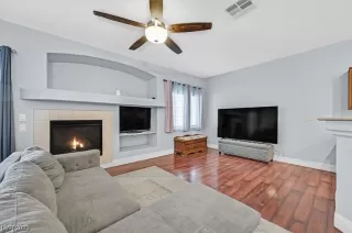 Photo #2: 2546155 Listing