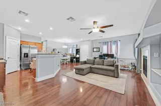 Photo #3: 2546155 Listing