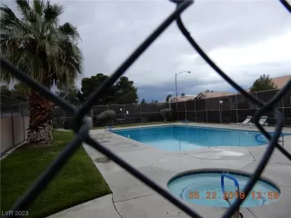 Photo #3: 2546158 Listing