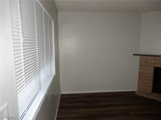 Photo #5: 2546158 Listing