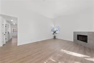 Photo #2: 2546172 Listing 