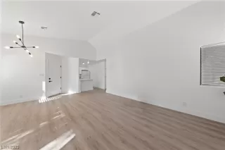 Photo #3: 2546172 Listing 