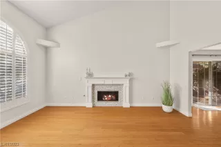 Photo #1: 2546175 Listing