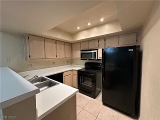 Photo #1: 2546192 Listing 