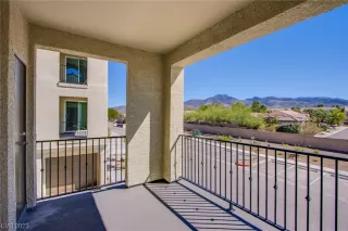 Photo #5: 2546206 Listing 