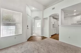 Photo #4: 2546209 Listing 