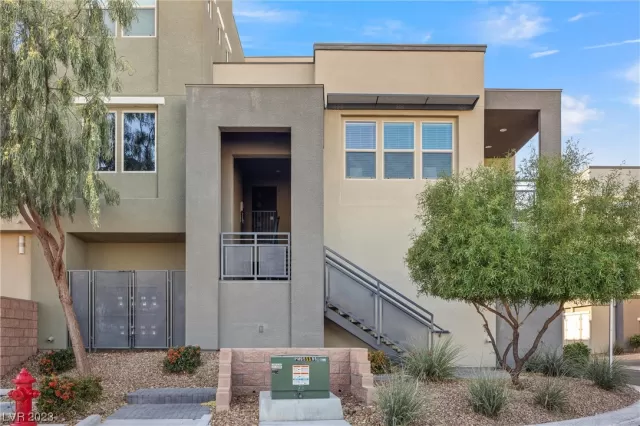 MLS: 2546235 Condo For Sale