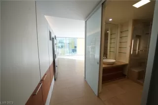 Photo #4: 2546258 Listing