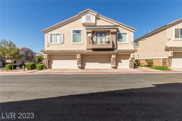 MLS: 2546285 Condo For Sale