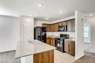 Photo #2: 2546287 Listing 