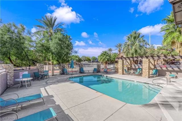 MLS: 2546303 Condo For Sale