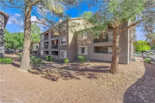 Photo #1: 2546303 Listing