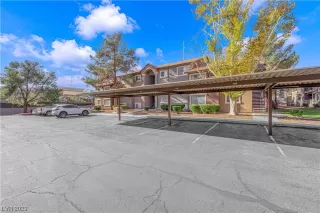 Photo #5: 2546303 Listing