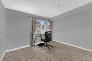 Photo #6: 2546303 Listing