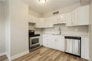 Photo #4: 2546325 Listing 