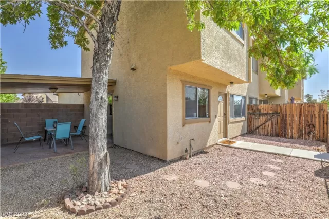 MLS: 2546329 Condo For Sale
