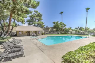 Photo #6: 2546329 Listing 