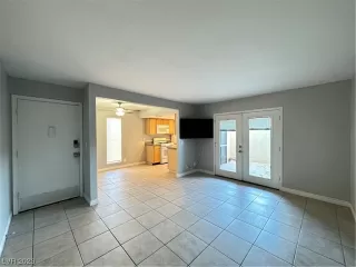 Photo #1: 2546355 Listing 