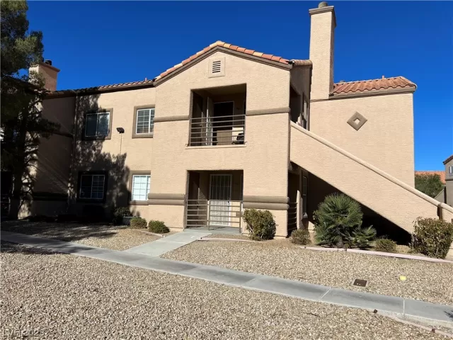 MLS: 2546381 Condo For Sale