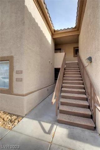 Photo #4: 2546399 Listing 