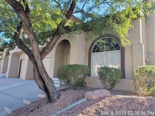 MLS: 2546407 Condo For Sale