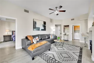 Photo #1: 2546417 Listing 