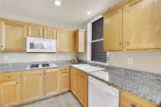 Photo #4: 2546417 Listing 