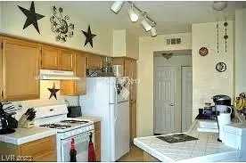Photo #4: 2546421 Listing 
