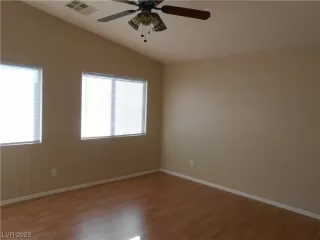 Photo #6: 2546437 Listing 