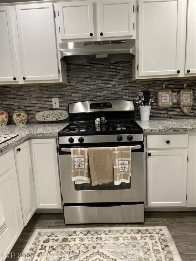 MLS: 2546441 Condo For Sale