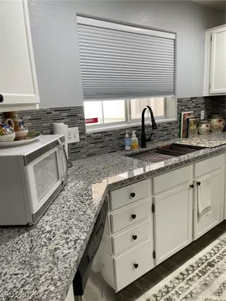 Photo #1: 2546441 Listing 