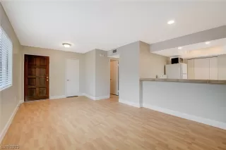 Photo #2: 2546450 Listing 